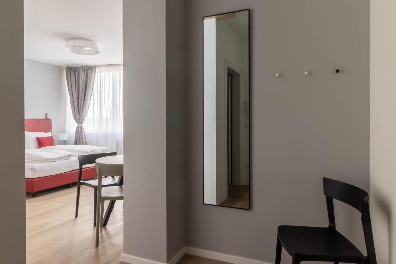 Apartments Iris Μεράνο Εξωτερικό φωτογραφία